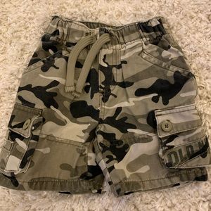 Old Navy Toddler Shorts - Size 12-18 Months.